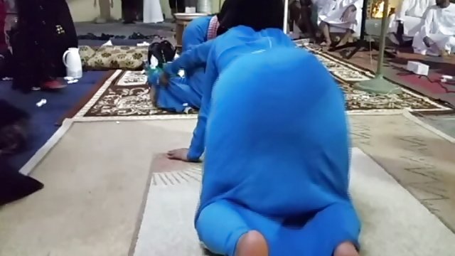 حادثه ناگهانی با یک سکی داغ بلوند شلوغ