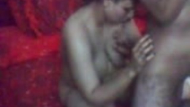 دمبل لوکس از یک خروس چربی لذت می برد کانال تلگرام سکسی داغ