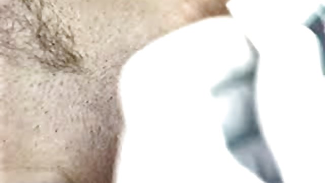 دستی و مکنده در گاراژ زیرزمینی کانال تلگرام سکسی داغ