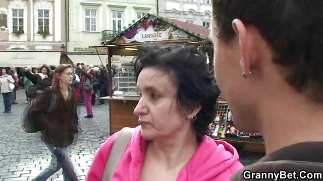 پسر بی ادب شاهزاده خانم را در انیمه کانال تلگرام سکسی داغ لعنتی