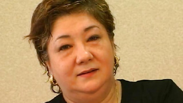 دانش آموز چت سکسی داغ سکسی در خدمت یک معلم است و نه تنها